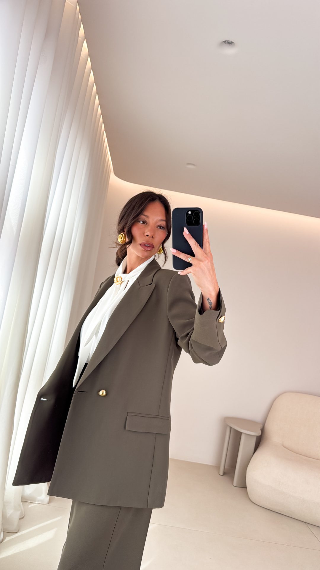 0E11154F-0D61-43A0-A7D4-9CB57B7CFEA9 Laken Blazer - Image 2
