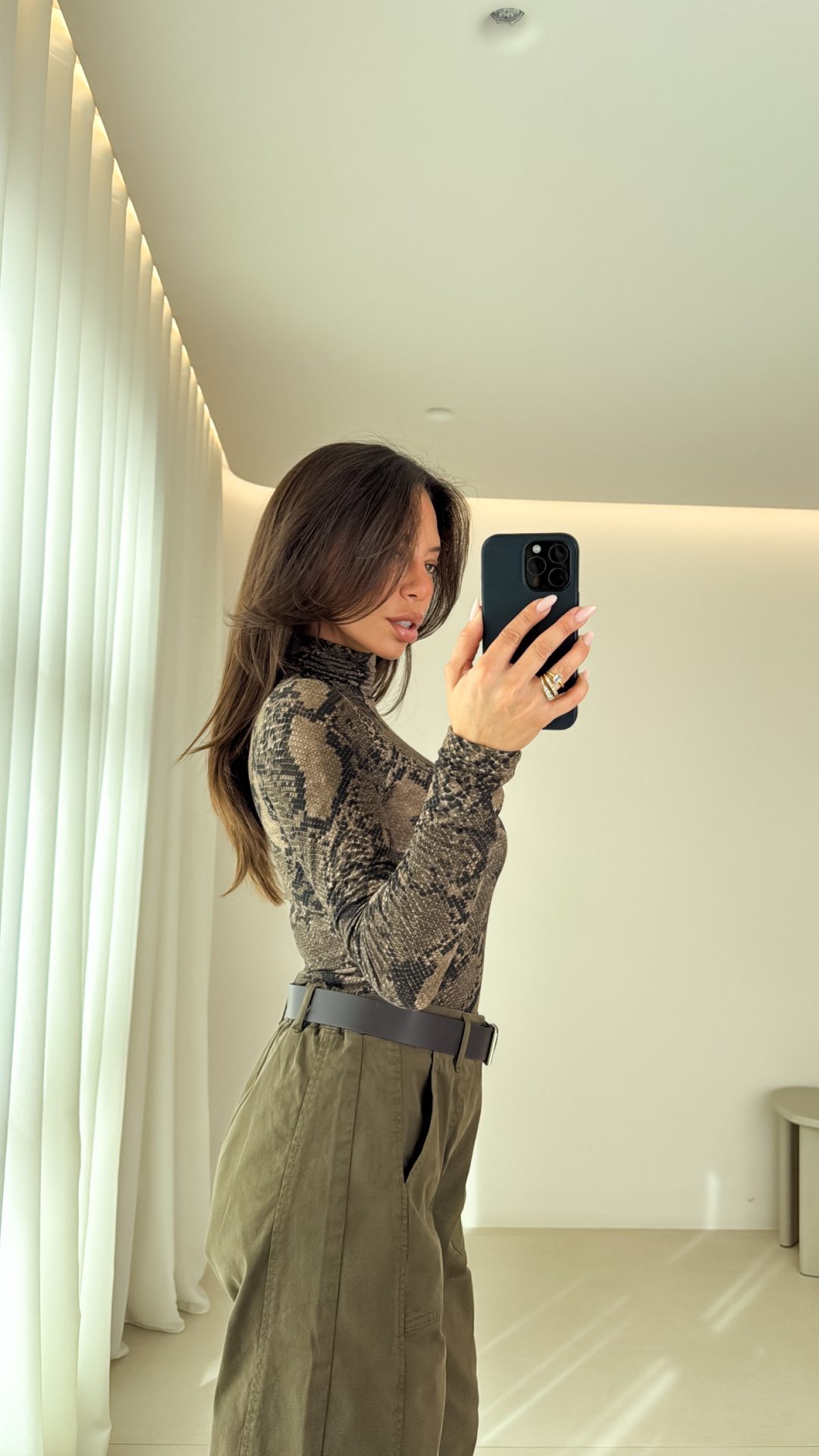 7B806C0E-86E0-466E-B379-33341C8DF7E9 Alexis Top - Image 3
