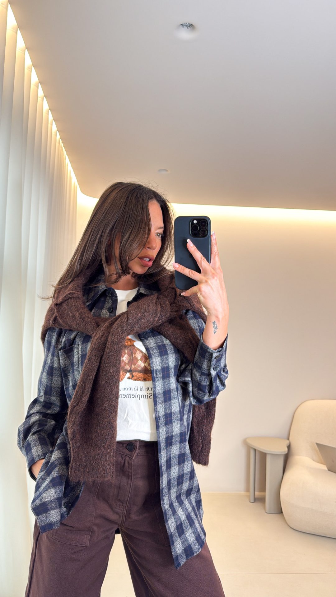 BEC5A131-5C99-4BC7-AF76-913538DA93A4 Lexi Shirt - Image 3