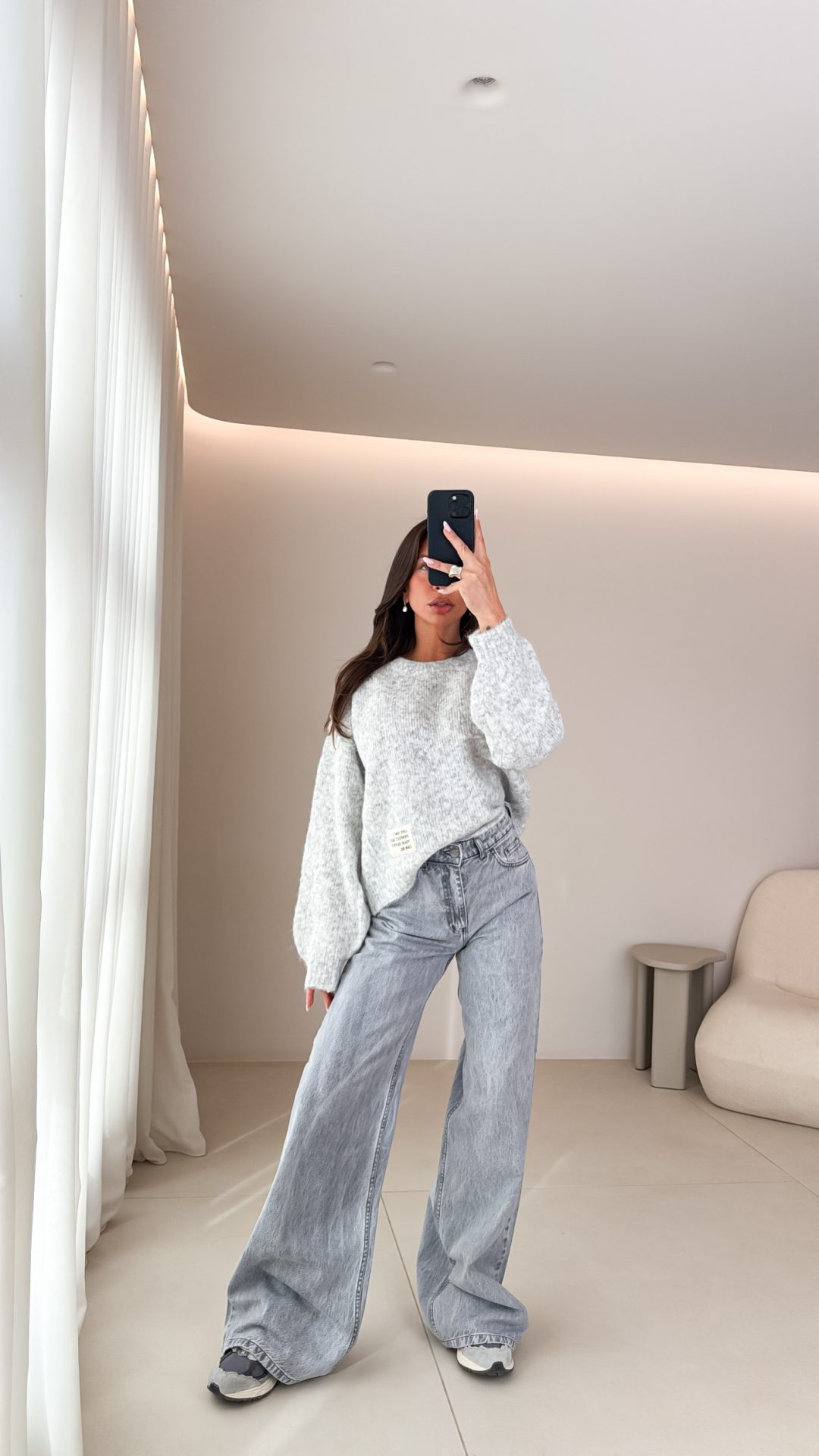 BF353EDC-4817-4624-A731-FC13AB2CF51D Reina Jean - Image 1