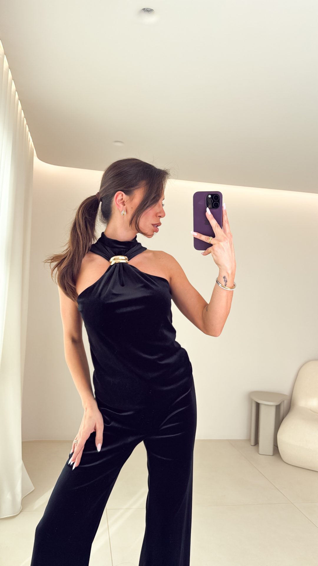 38EEAEAB-28EC-4BC7-AAE5-3C8976873033 Stella Velvet Top - Image 1