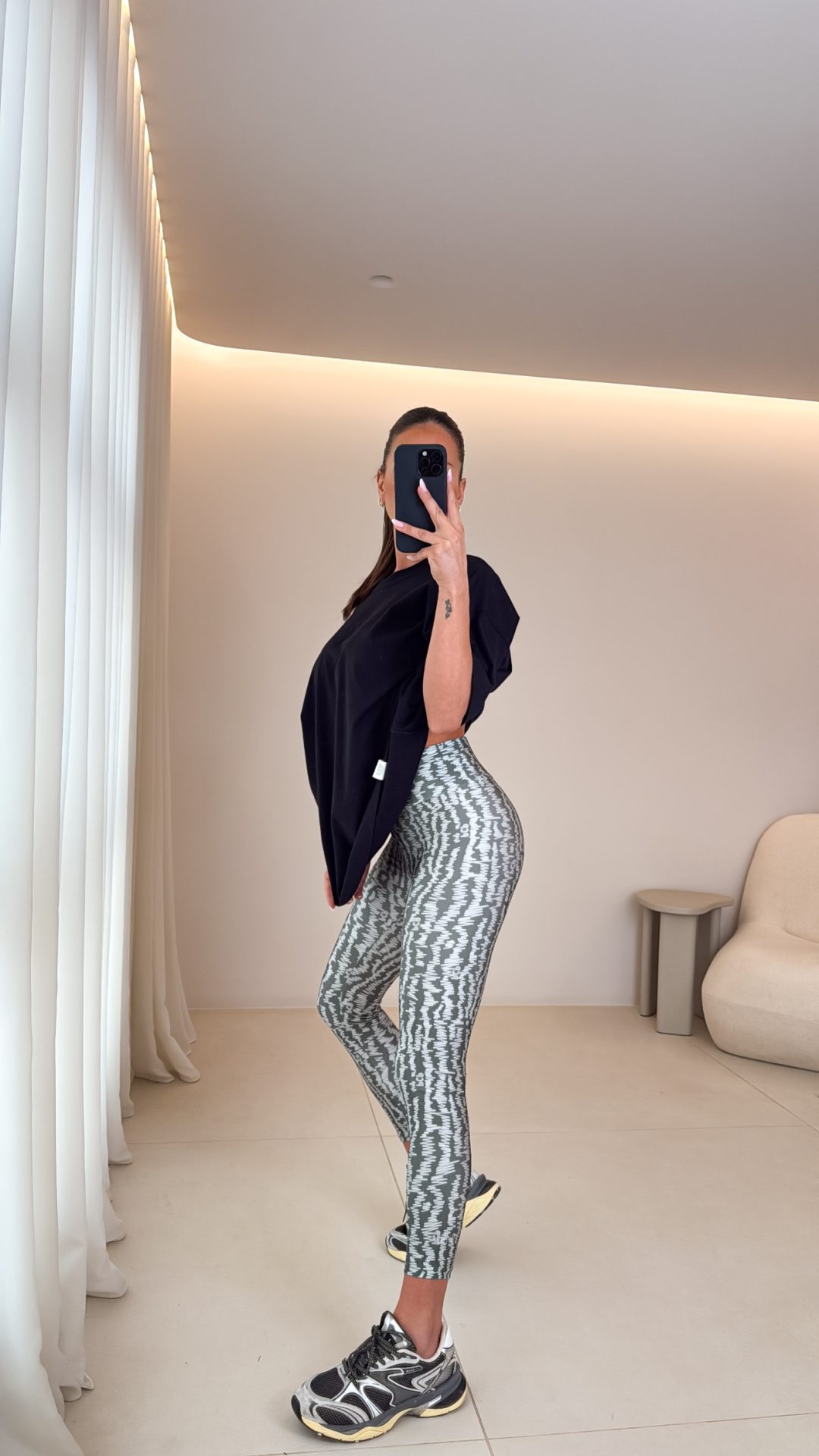 887BE68E-97EE-4BA6-A8F7-710875F8827A Ivy Leggings - Image 1