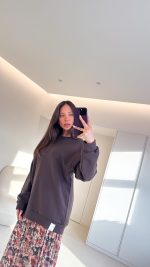 Willa Sweatshirt - Image 3